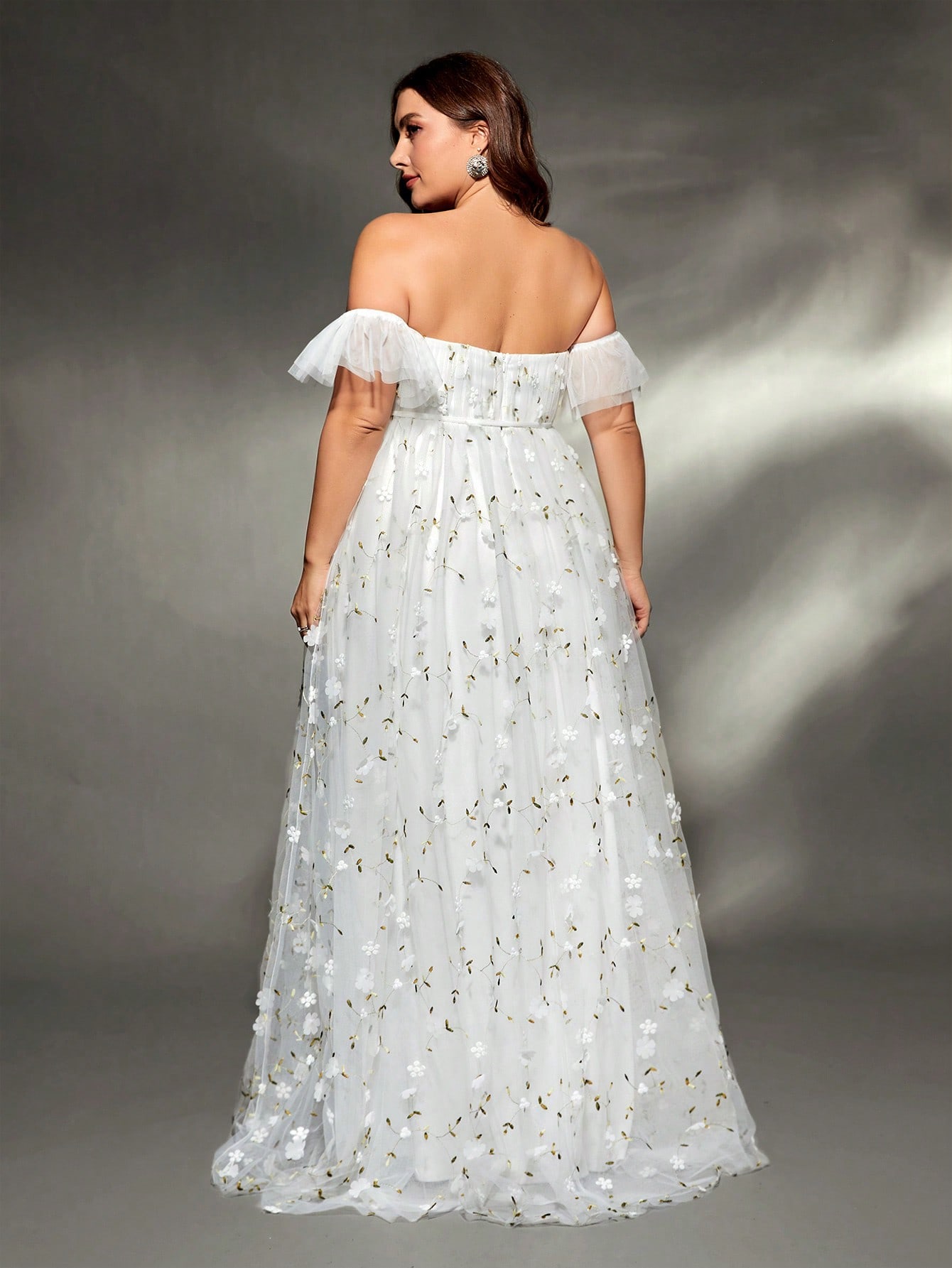 Mgiacy plus size  Line collar  - Embroidery Abaya incelemesi ve fiyatı