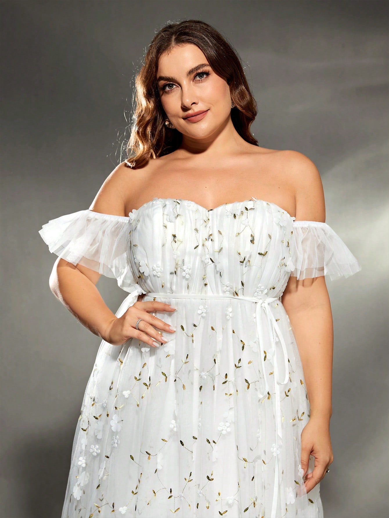 Mgiacy plus size  Line collar  - Embroidery Abaya incelemesi ve fiyatı