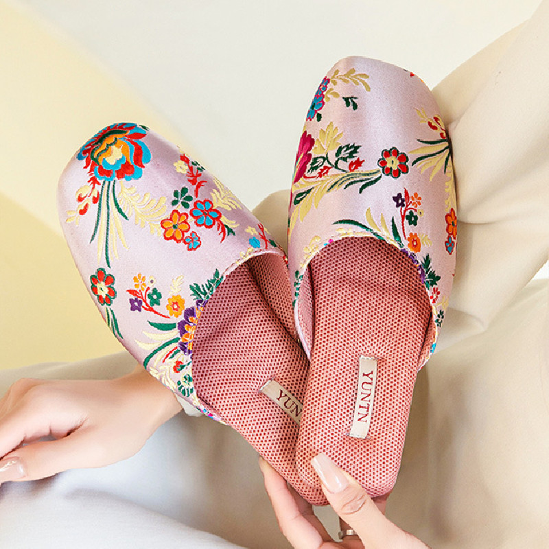 Elegant Chinese Style Embroide - Embroidery Shoes incelemesi ve fiyatı