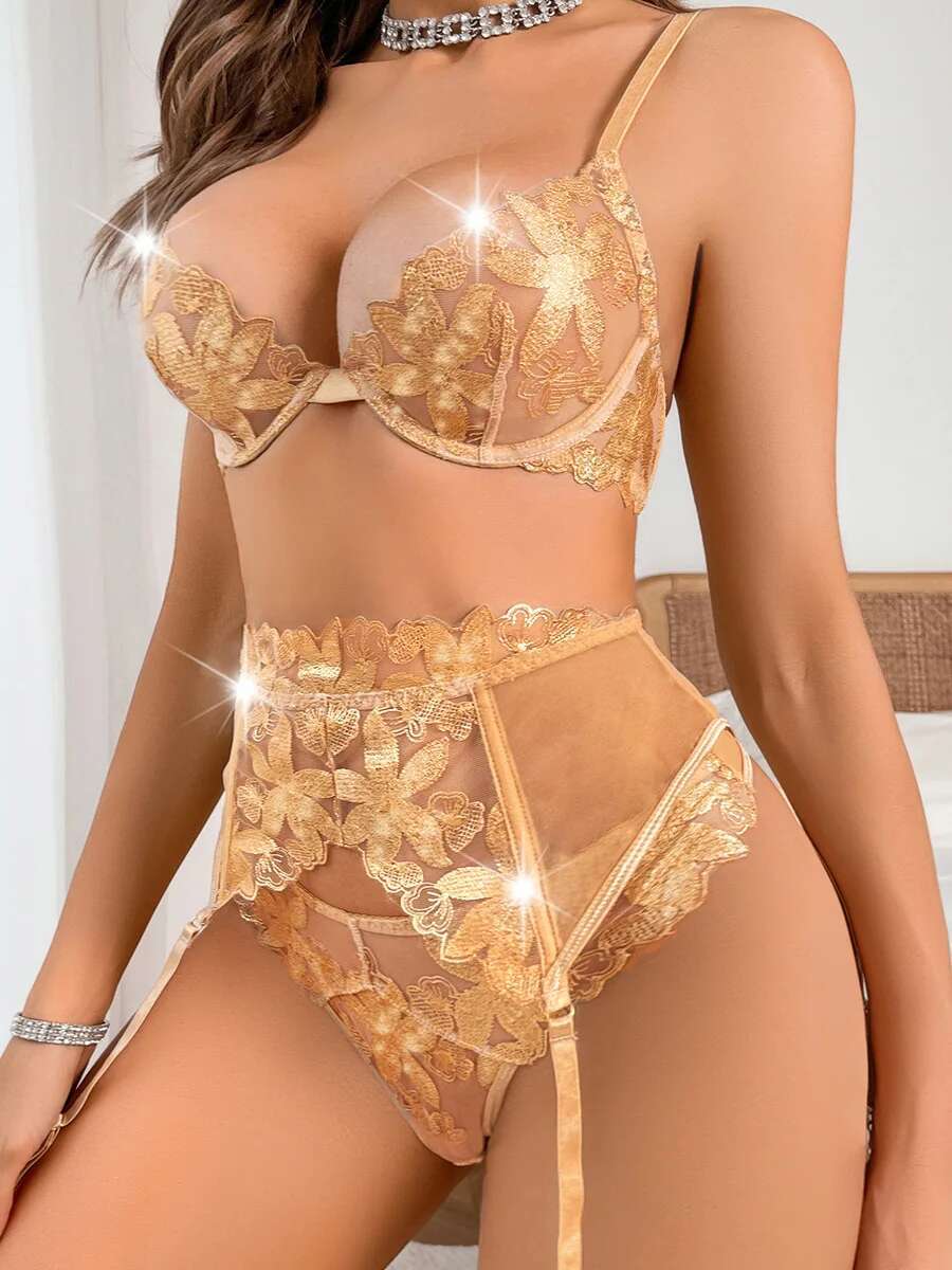 New Three Piece Fun Set Gold F - Embroidery Gold incelemesi ve fiyatı