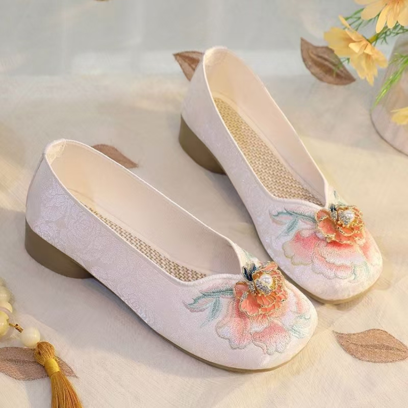 Woman Low Heel Embroidered Clo - Embroidery Shoes incelemesi ve fiyatı